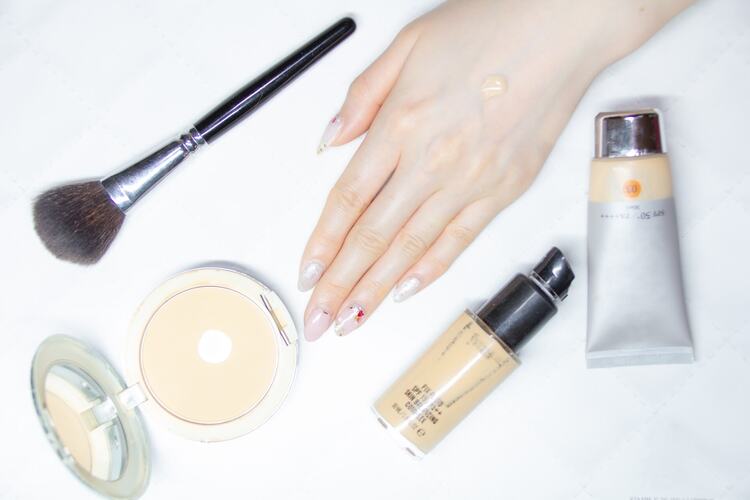 就活写真に適したファンデーションと下地とは？ベースメイクの手順も紹介2