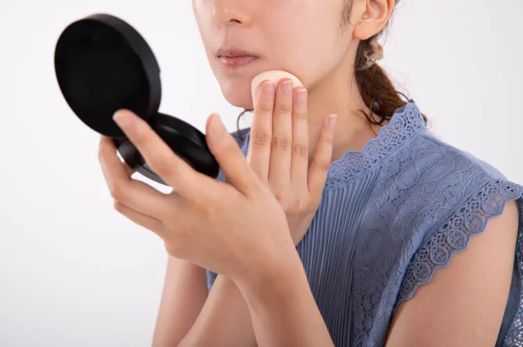 転職の「証明写真メイク」はどこまでセーフ？パーツ別の化粧のコツも3