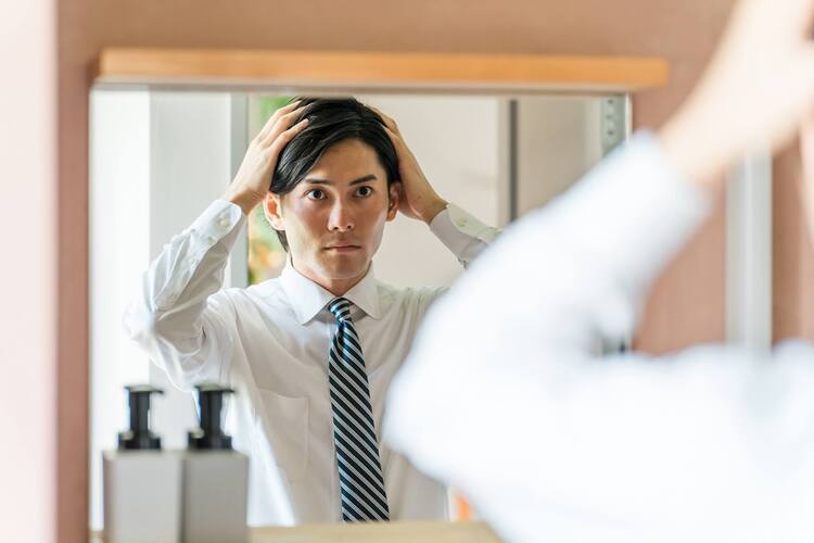 男性必見！転職に役立つ「証明写真」の撮り方のコツを紹介！NG例も4