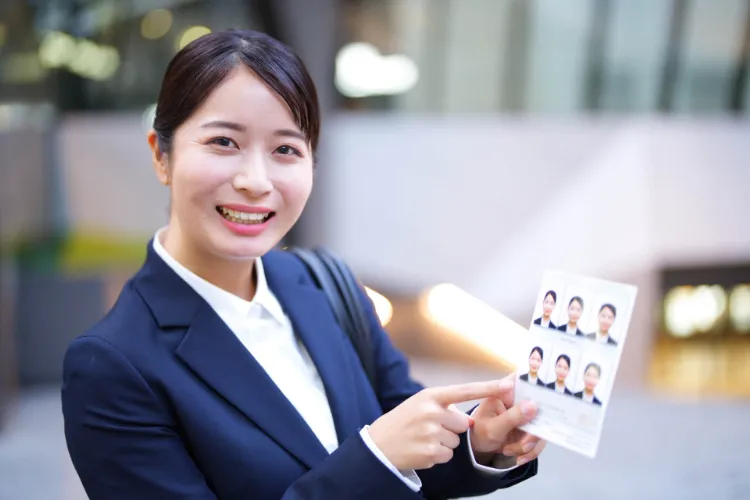 「介護業界」へ転職したい！好印象を与える証明写真の撮り方を紹介5
