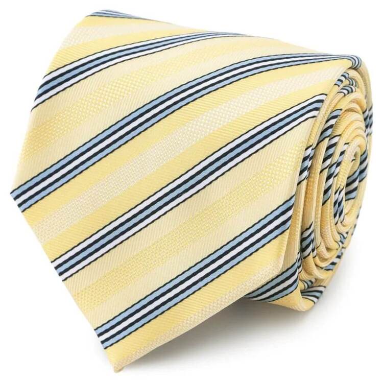 転職の証明写真は「ネクタイ」必須？選び方・結び方を詳しく解説5