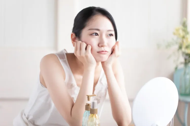 転職の「証明写真メイク」はどこまでセーフ？パーツ別の化粧のコツも1