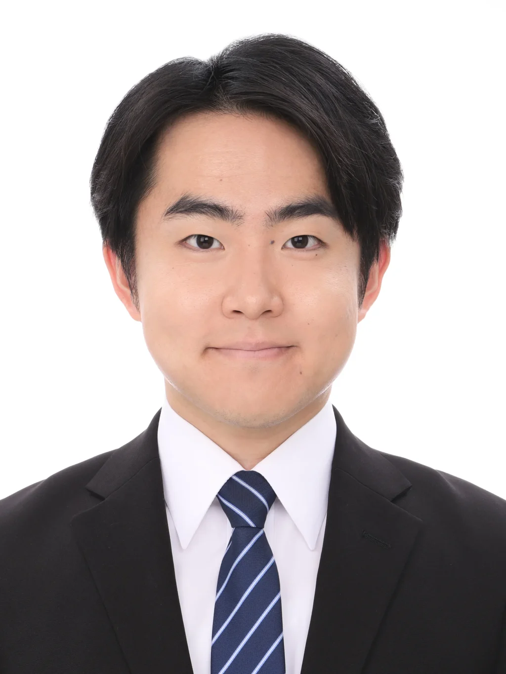 女子就活生のプロがヘアメイクして、撮影指導をした証明写真のアフター