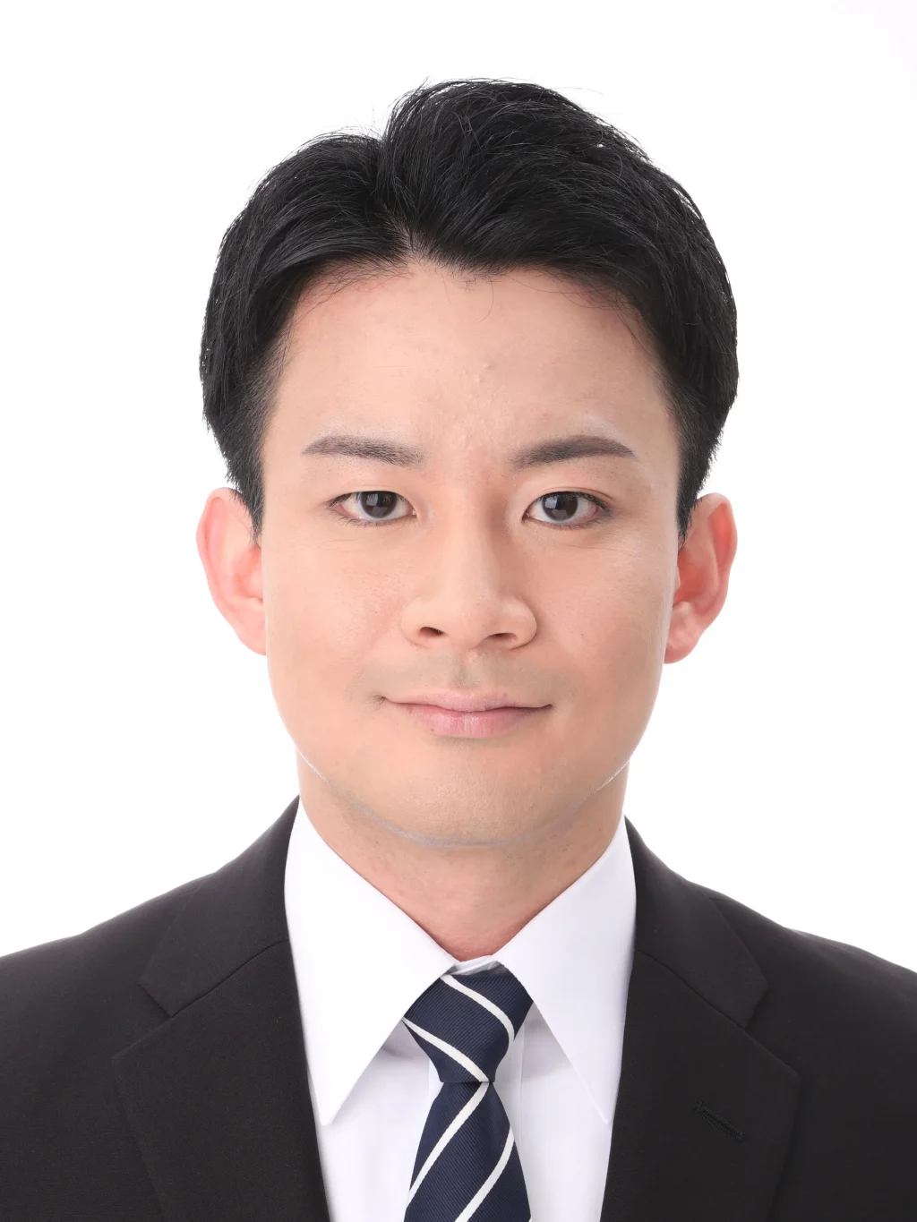 女子就活生の証明写真のビフォー