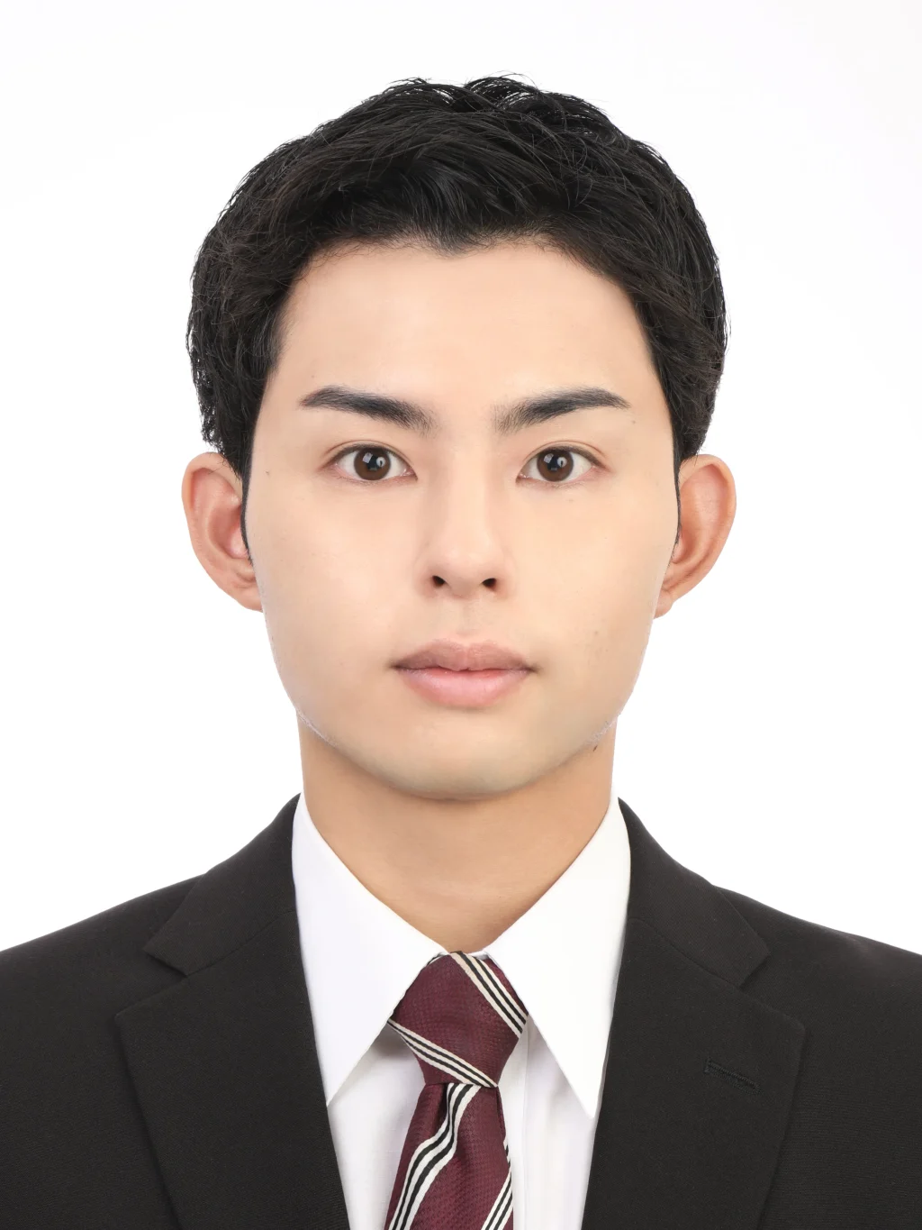 女子就活生のプロがヘアメイクして、撮影指導をした証明写真のアフター